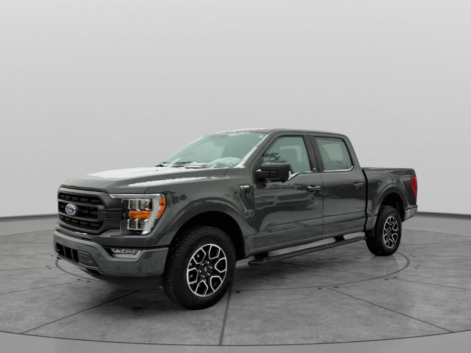 Used 2021 Ford F150 XLT w/ Equipment Group 302A High image 4