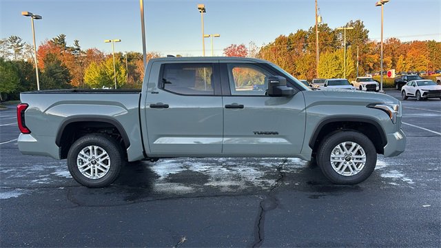 New 2026 Toyota Tundra SR5 w/ SR5 Convenience Package image 27