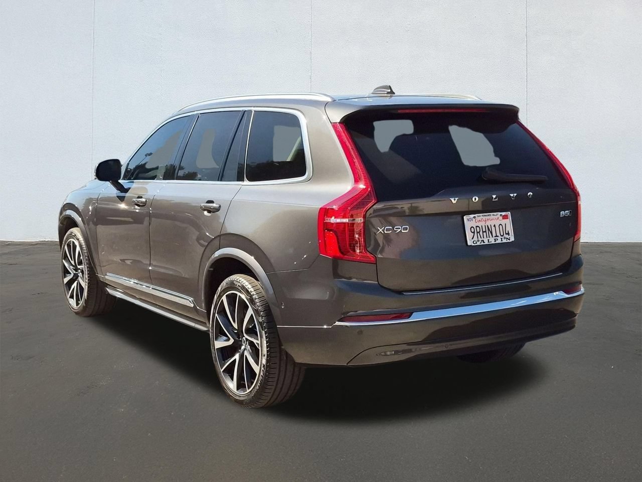 Certified 2024 Volvo XC90 B5 Plus w/ Protection Package Premier AWD/4WD image 7