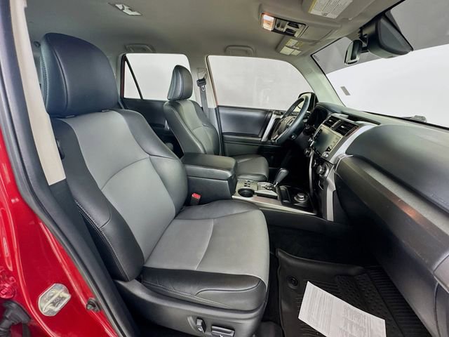 Used 2022 Toyota 4Runner SR5 Premium AWD/4WD image 29