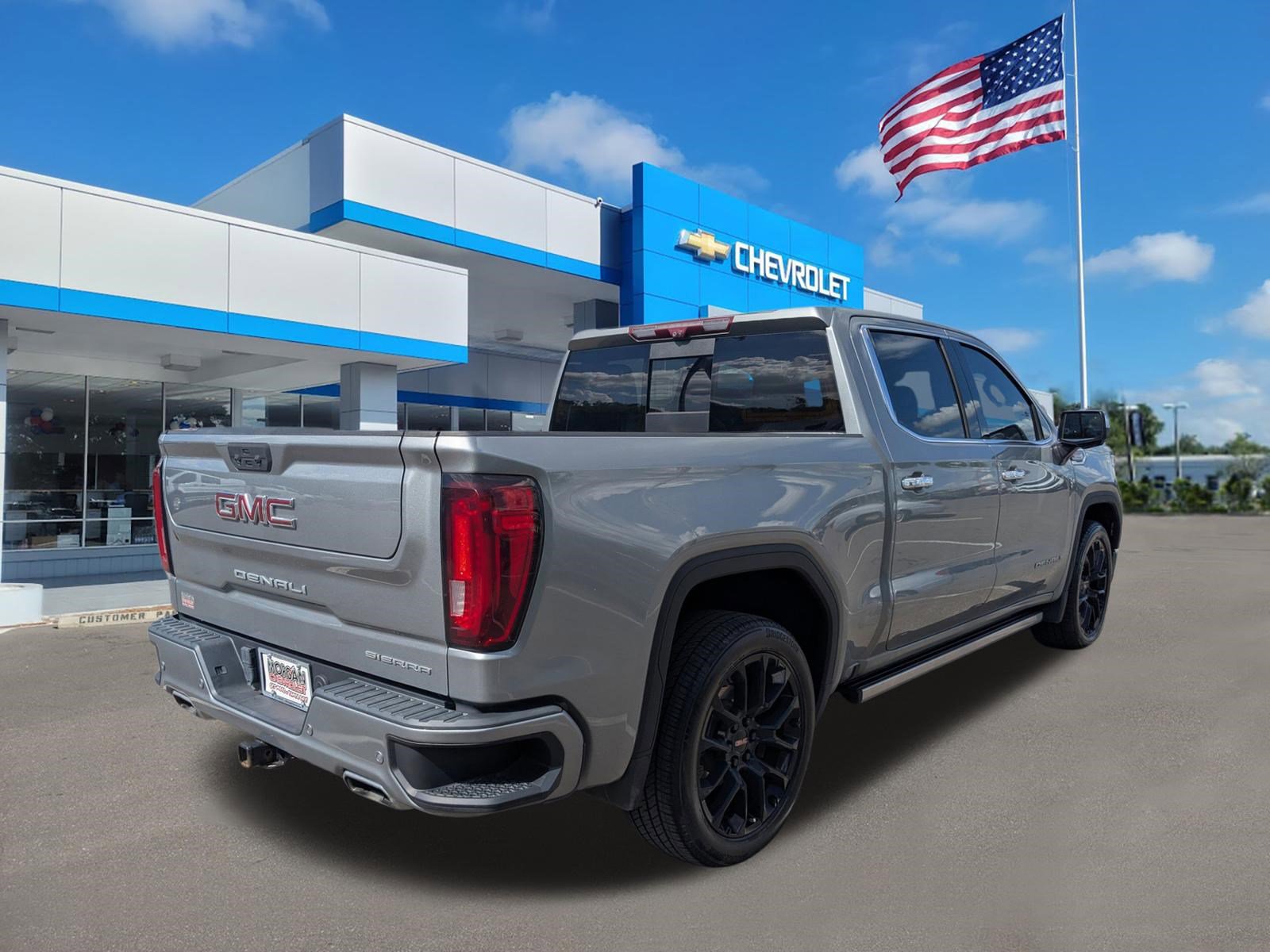 Used 2023 GMC Sierra 1500 Denali w/ Denali Reserve Package AWD/4WD image 5