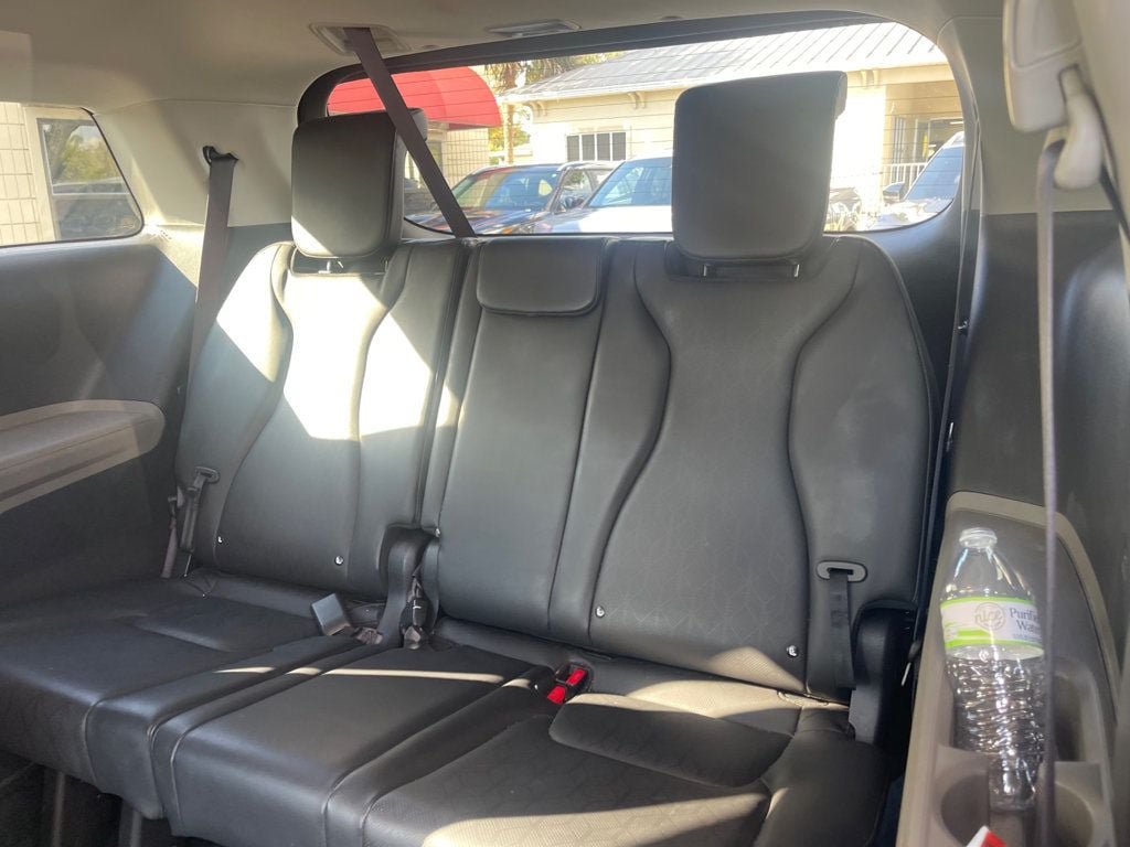 Used 2026 Kia Carnival FWD image 13