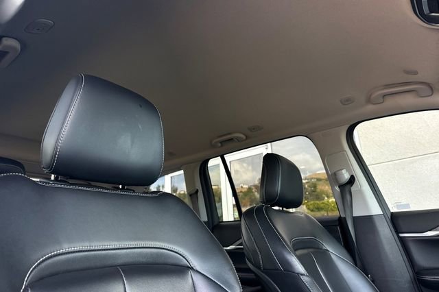 Used 2023 Jeep Grand Cherokee Limited image 19