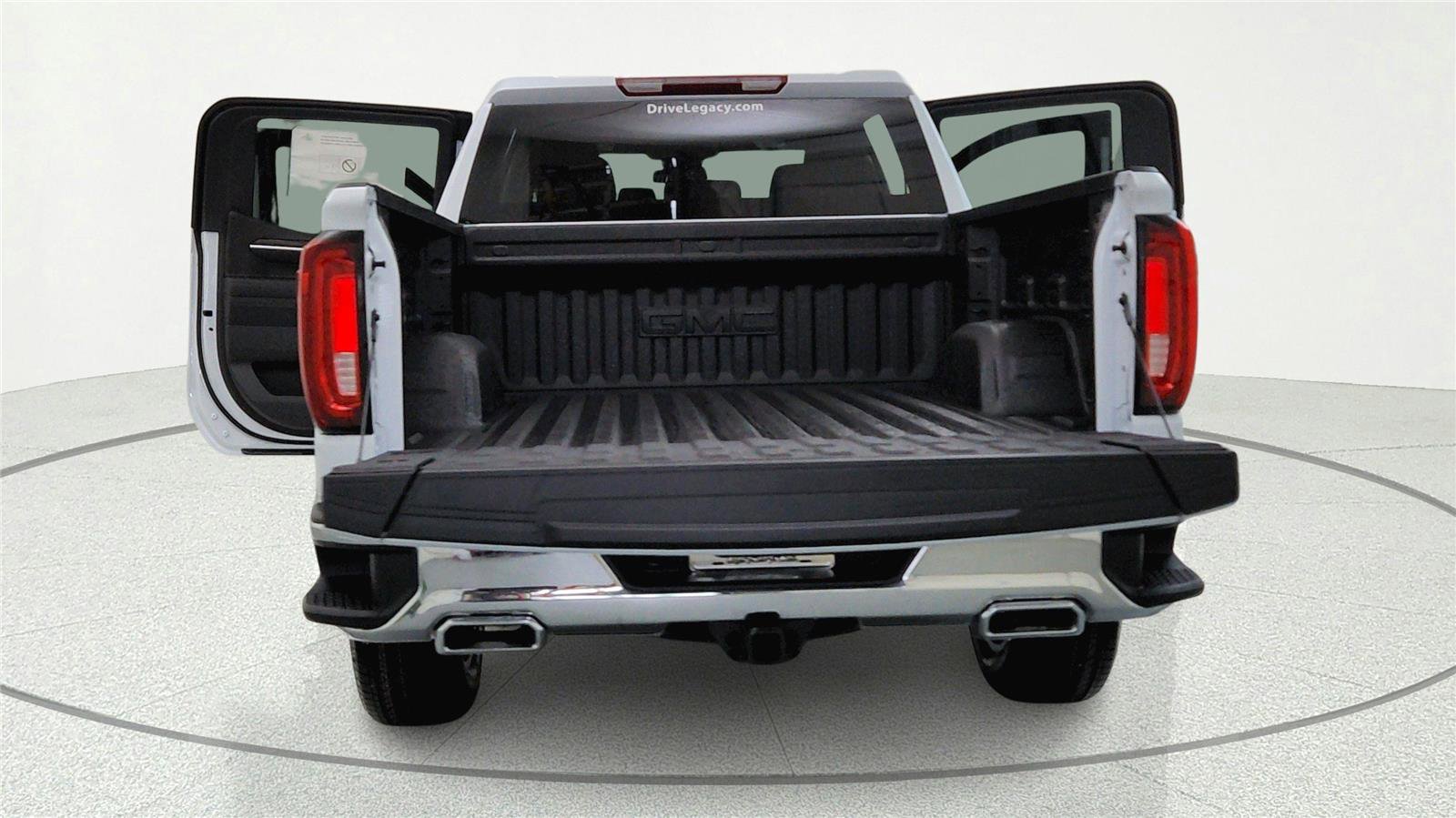 New 2026 GMC Sierra 1500 SLT AWD/4WD image 7