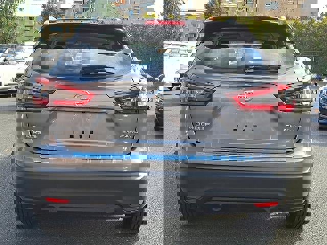 Used 2022 Nissan Rogue Sport SV image 5