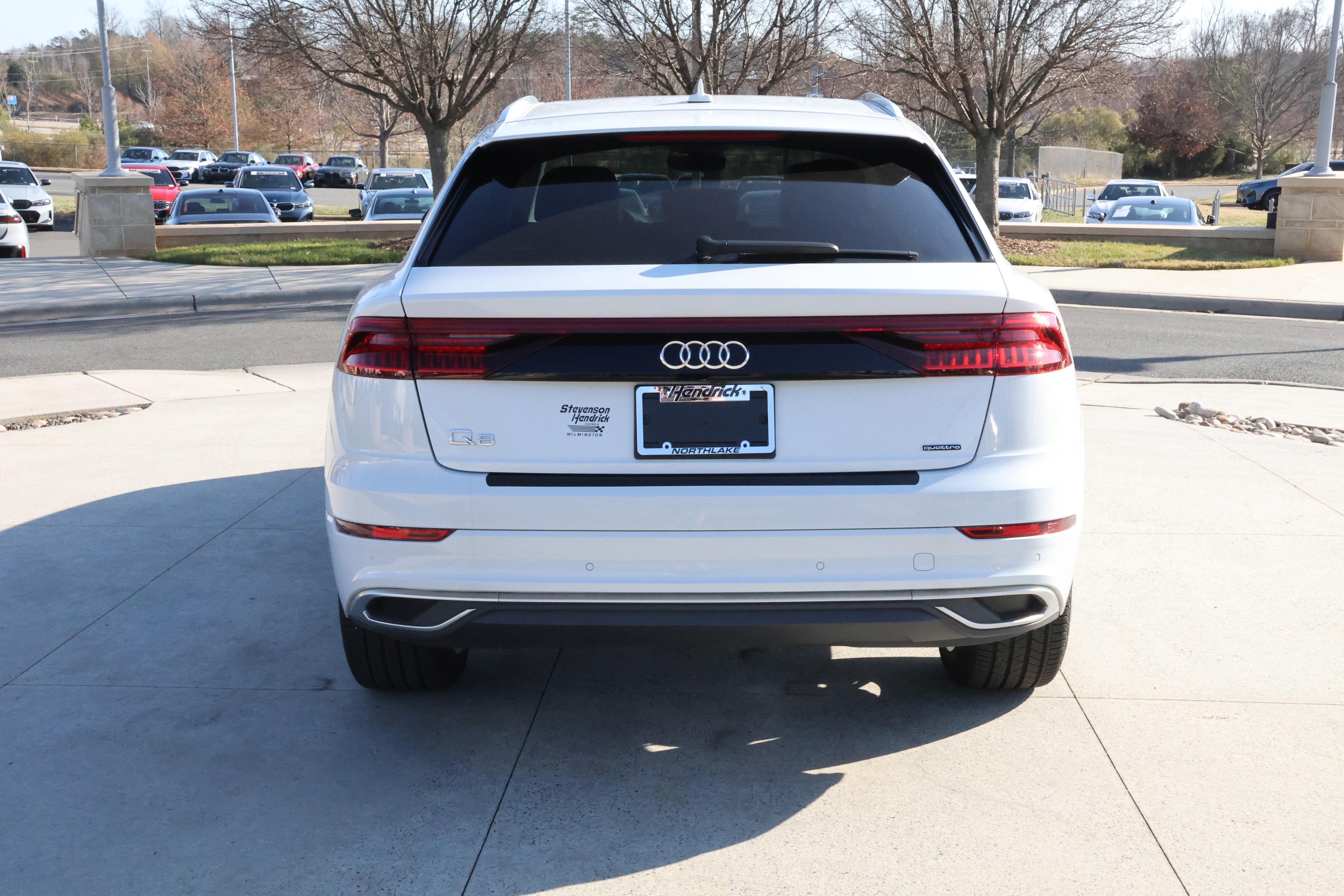 Used 2022 Audi Q8 Premium Plus image 8