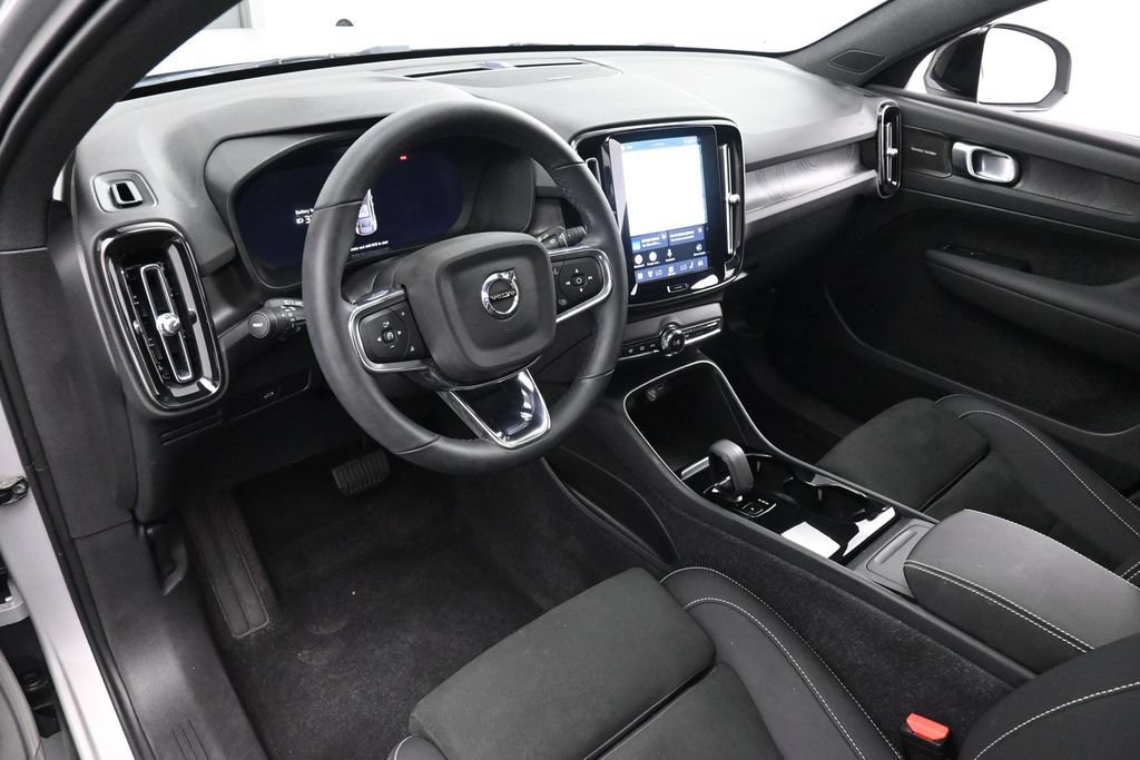 Used 2023 Volvo C40 P8 Recharge Ultimate AWD/4WD image 14