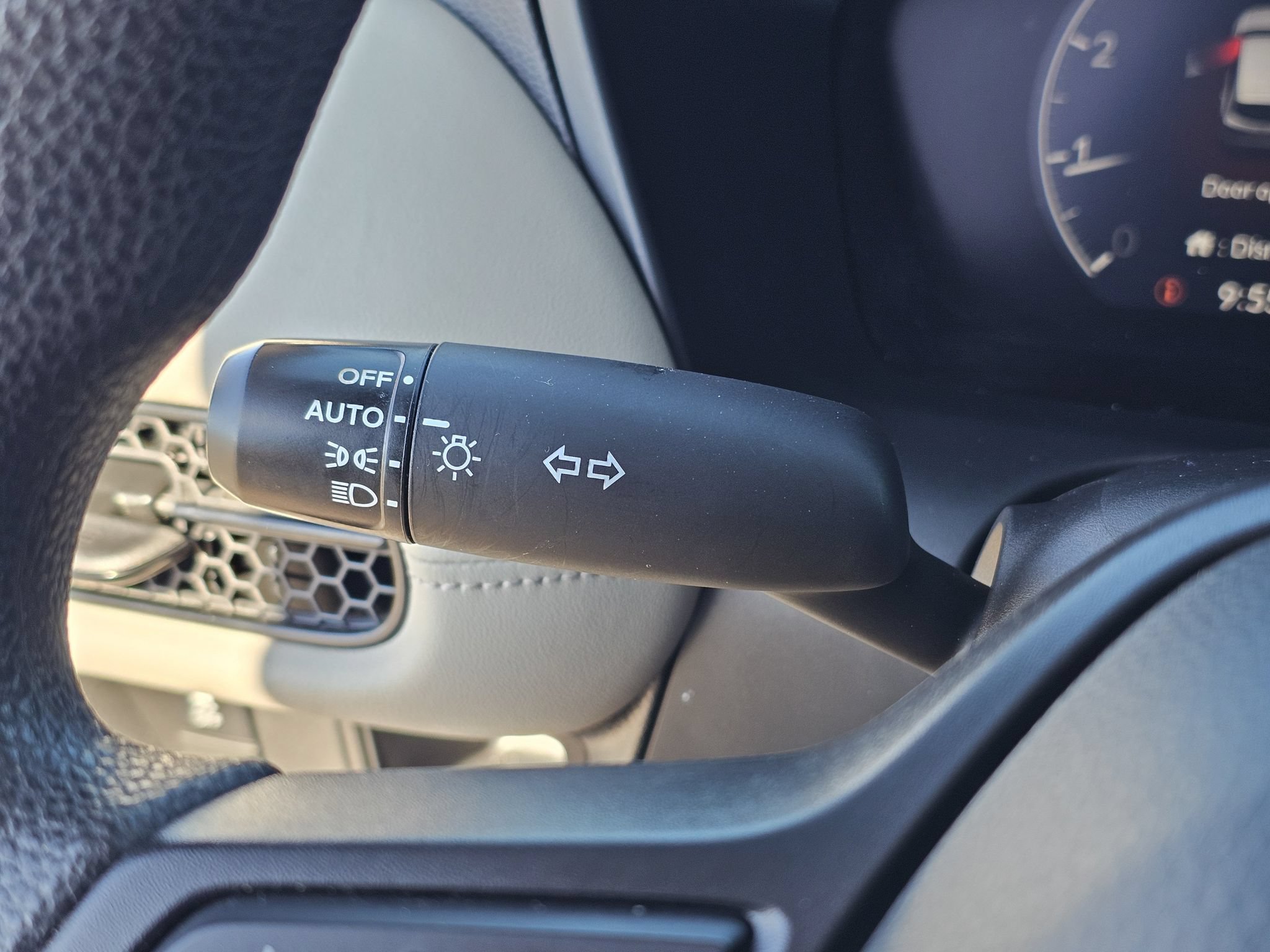 Certified 2023 Honda HR-V LX image 21