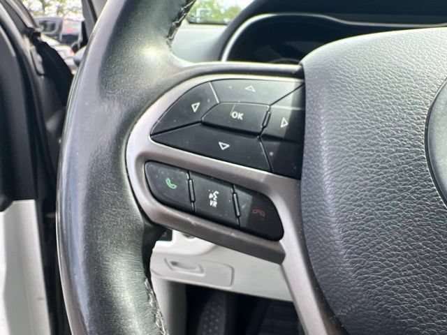 Used 2019 Jeep Cherokee Limited AWD/4WD image 14
