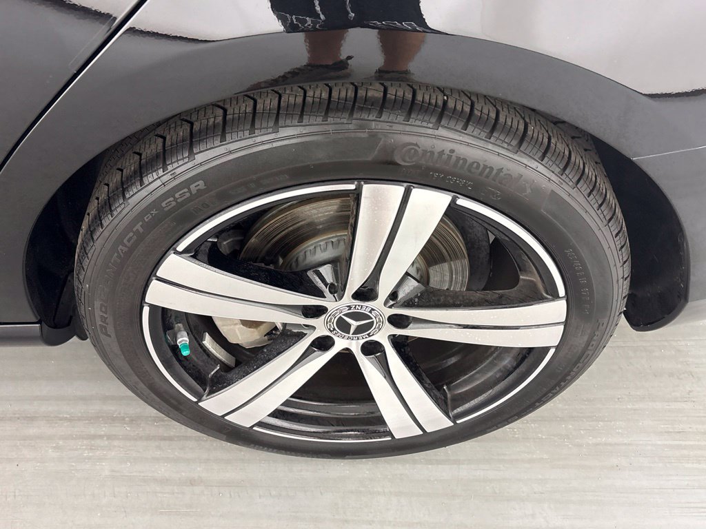 Used 2025 Mercedes-Benz C 300 4MATIC Sedan image 10