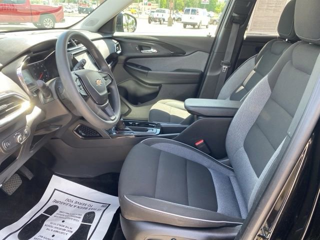 Used 2023 Chevrolet TrailBlazer LT w/ Convenience Package FWD image 17