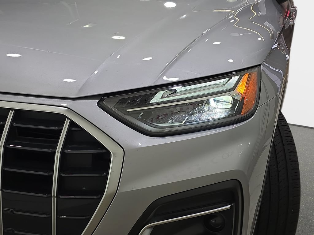 Used 2023 Audi Q5 Premium Plus w/ Premium Plus Package AWD/4WD image 32