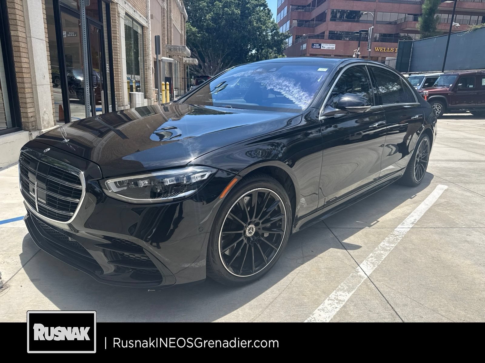 Used 2022 Mercedes-Benz S 500 4MATIC image 1