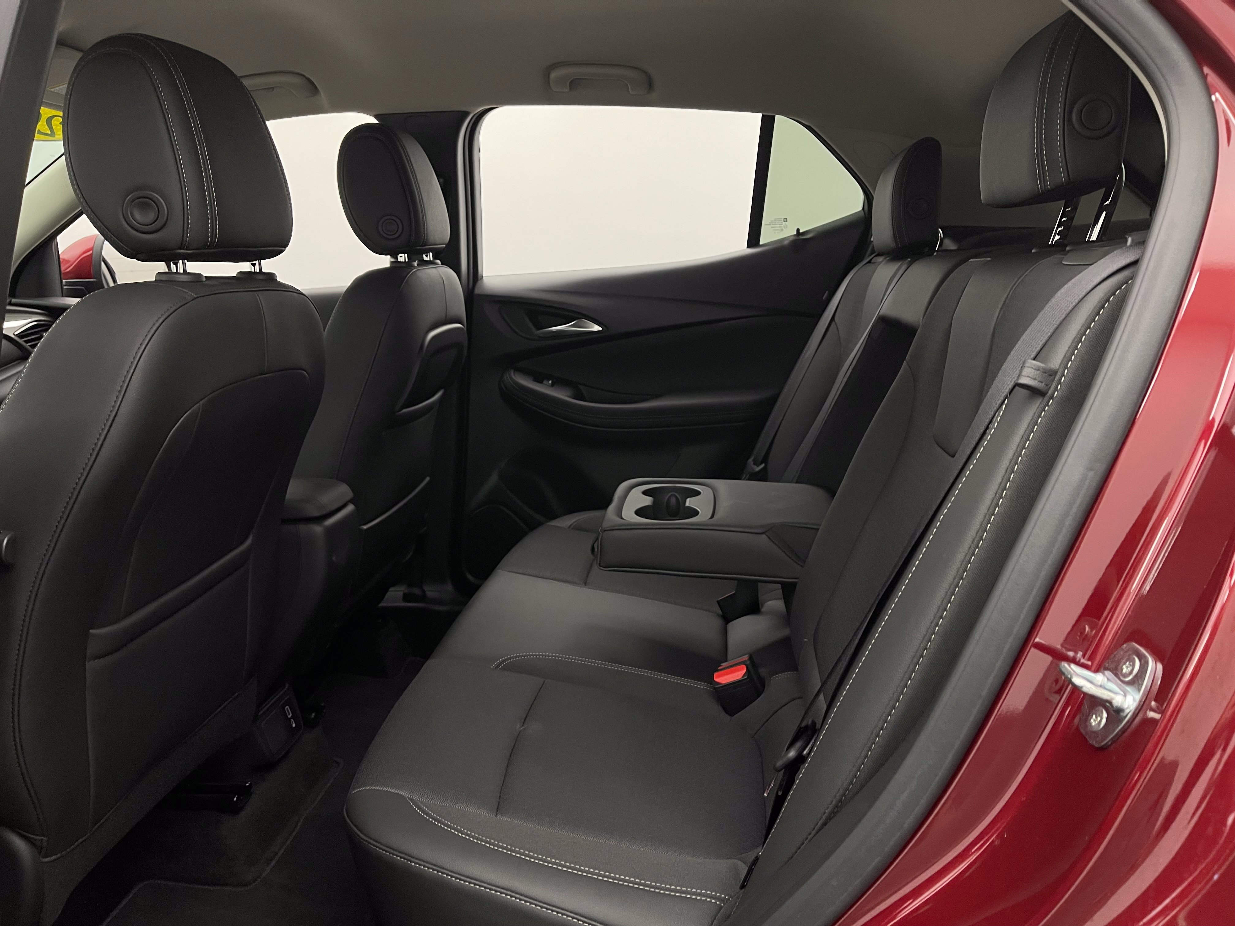 Used 2023 Buick Encore GX Select w/ Sport Touring Package FWD image 39