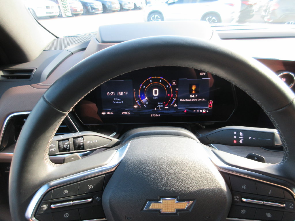 Certified 2025 Chevrolet Tahoe High Country AWD/4WD image 35