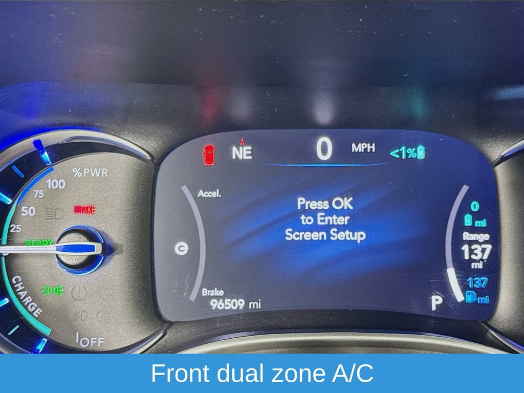 Used 2023 Chrysler Pacifica Touring-L image 15