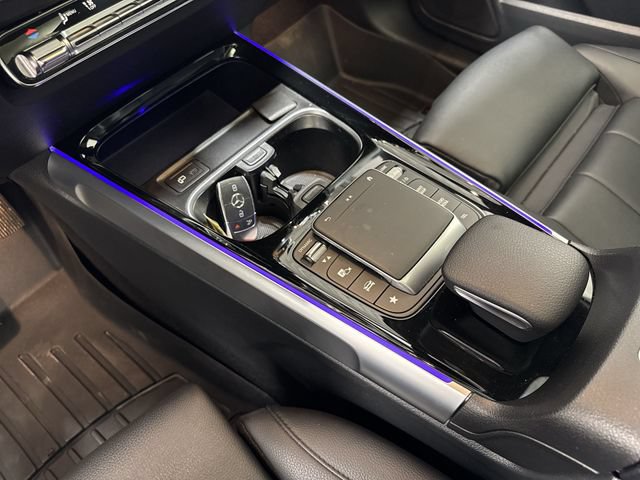 Used 2022 Mercedes-Benz GLB 250 4MATIC image 23