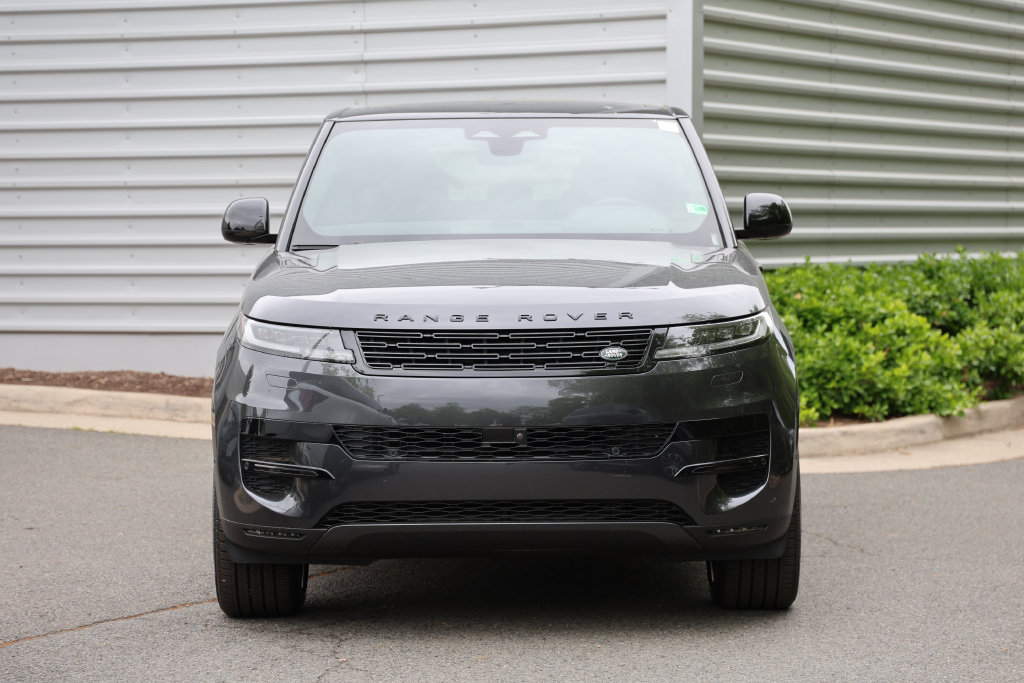New 2025 Land Rover Range Rover Sport SE AWD/4WD image 2