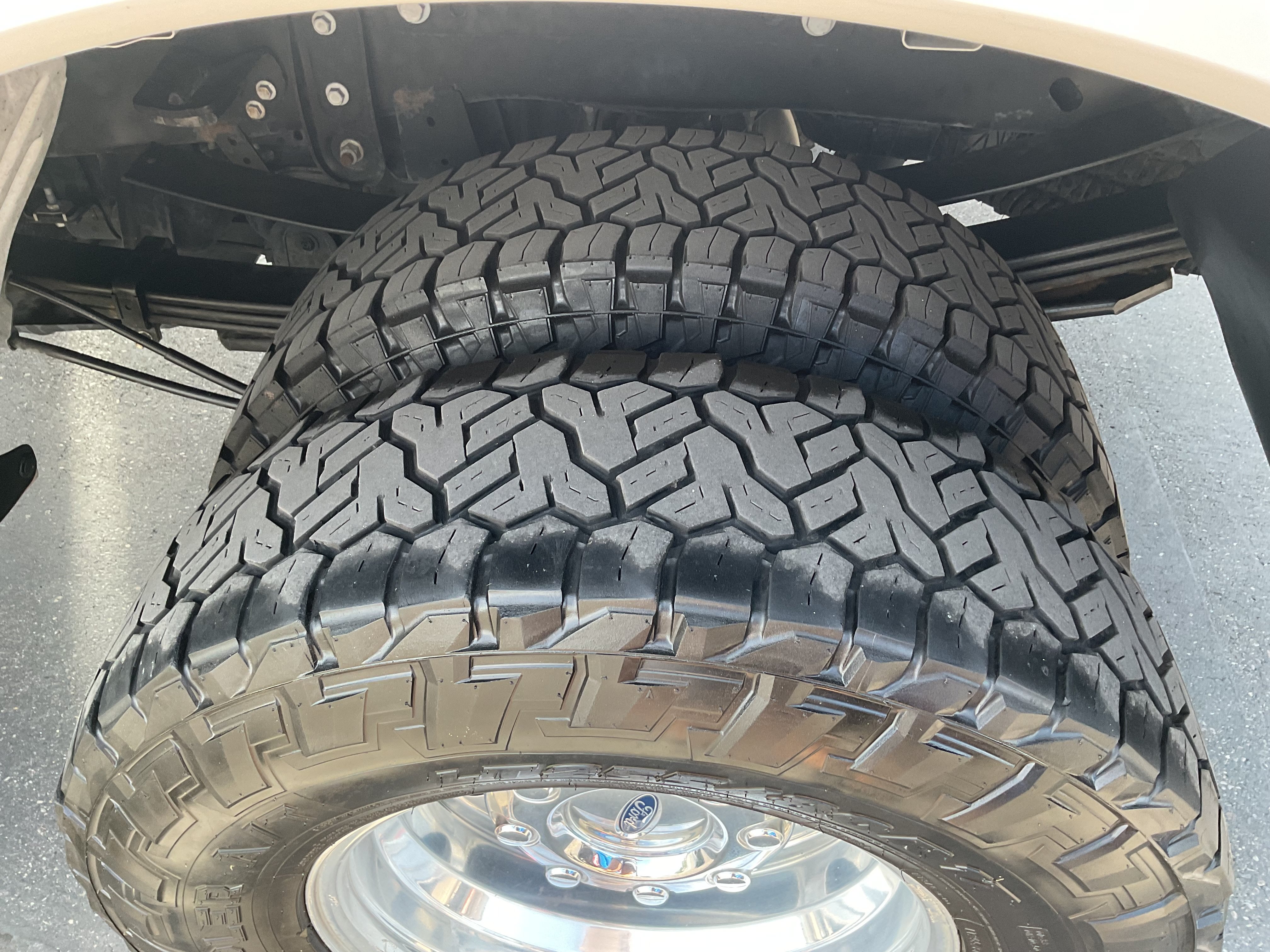 Used 2019 Ford F350 Platinum w/ Platinum Ultimate Package AWD/4WD image 21