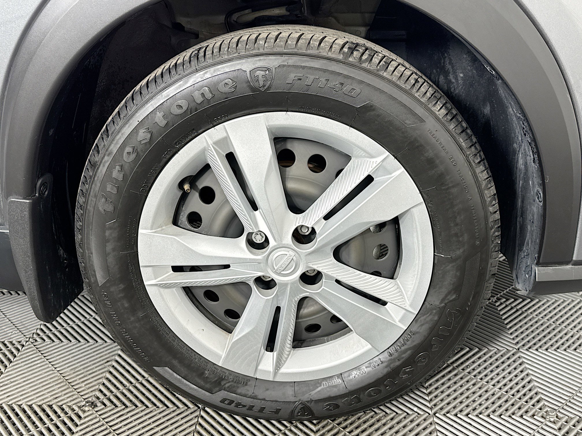 Used 2023 Nissan Kicks S image 31