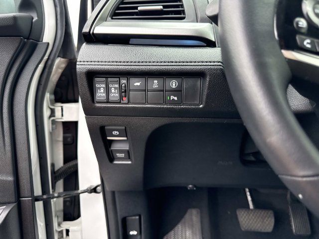 Certified 2024 Honda Odyssey Touring image 33