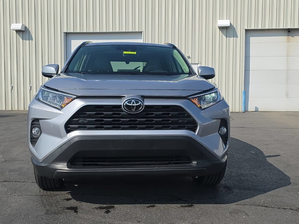 Used 2019 Toyota RAV4 XLE Premium w/ Advanced Technology Package AWD/4WD image 2