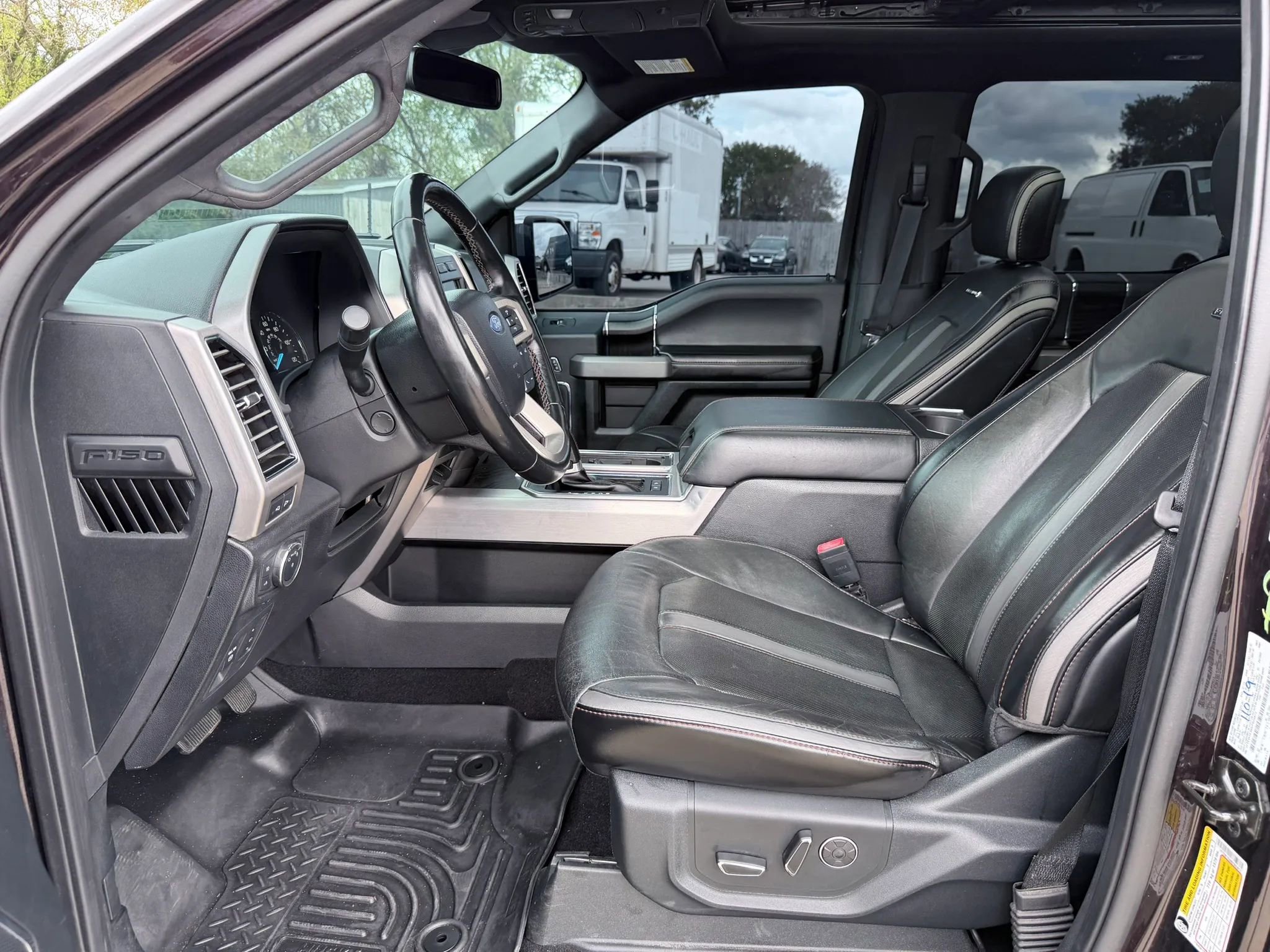 Used 2019 Ford F150 Platinum w/ Equipment Group 701A Luxury image 32