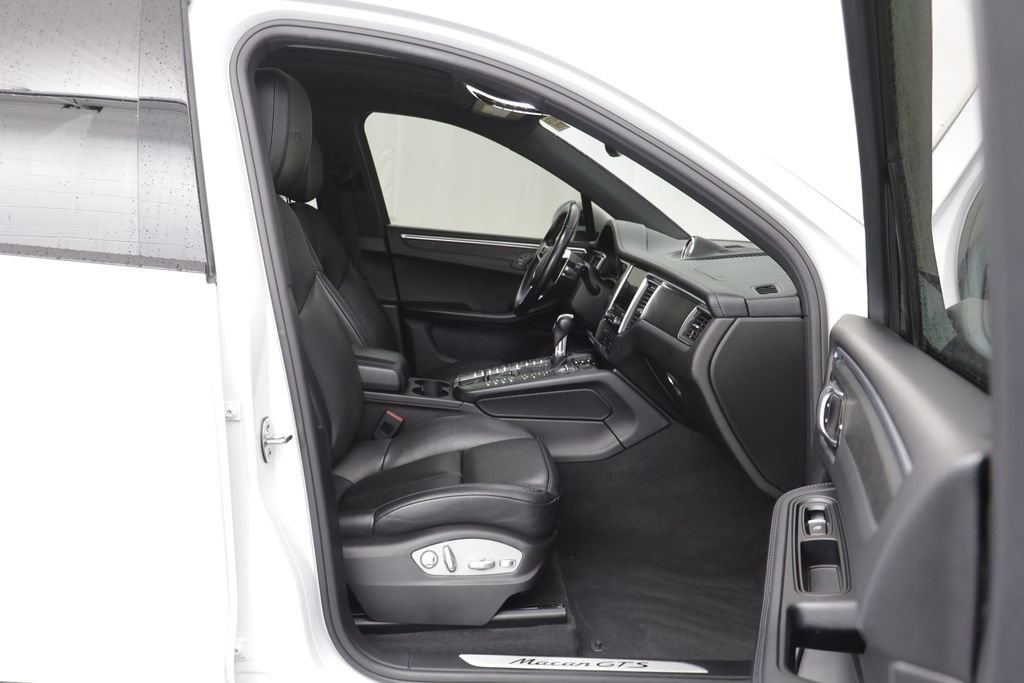 Used 2018 Porsche Macan GTS image 19