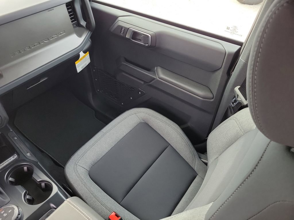 New 2025 Ford Bronco 4-Door image 14