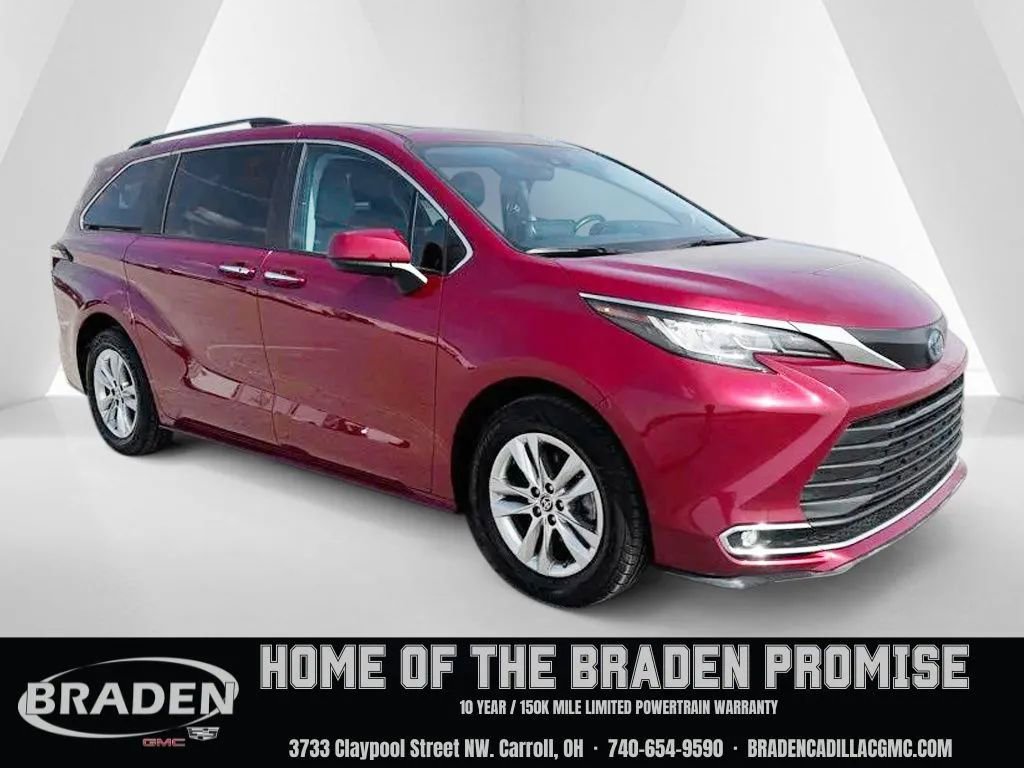 Used 2022 Toyota Sienna XLE w/ XLE Plus Package