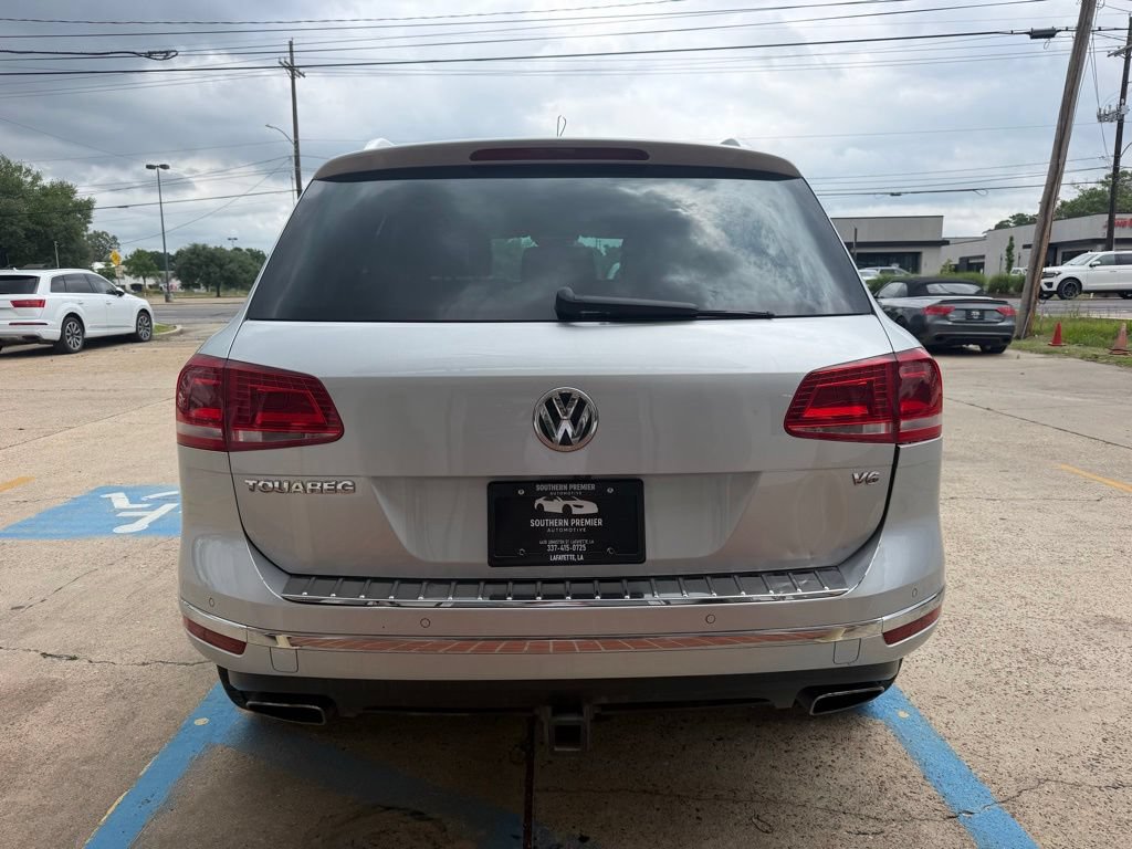 Used 2017 Volkswagen Touareg Wolfsburg Edition AWD/4WD image 6