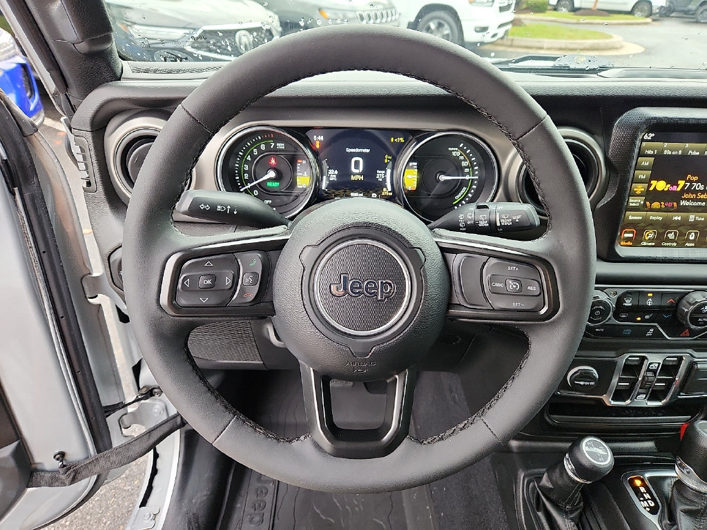 Used 2023 Jeep Wrangler Unlimited w/ Cold Weather Group AWD/4WD image 19
