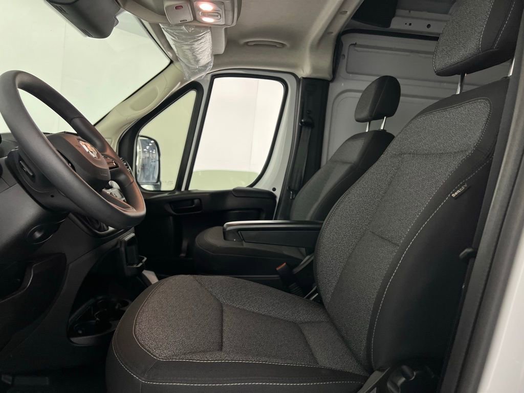 Used 2025 RAM ProMaster 2500 w/ Storage Group image 22