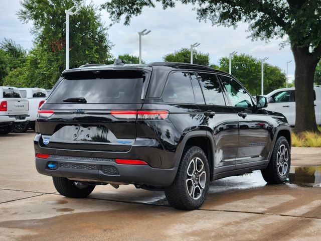 Certified 2023 Jeep Grand Cherokee Trailhawk w/ Advanced Protech Group II AWD/4WD image 7
