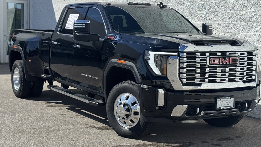 Used 2024 GMC Sierra 3500 Denali w/ Denali Reserve Package