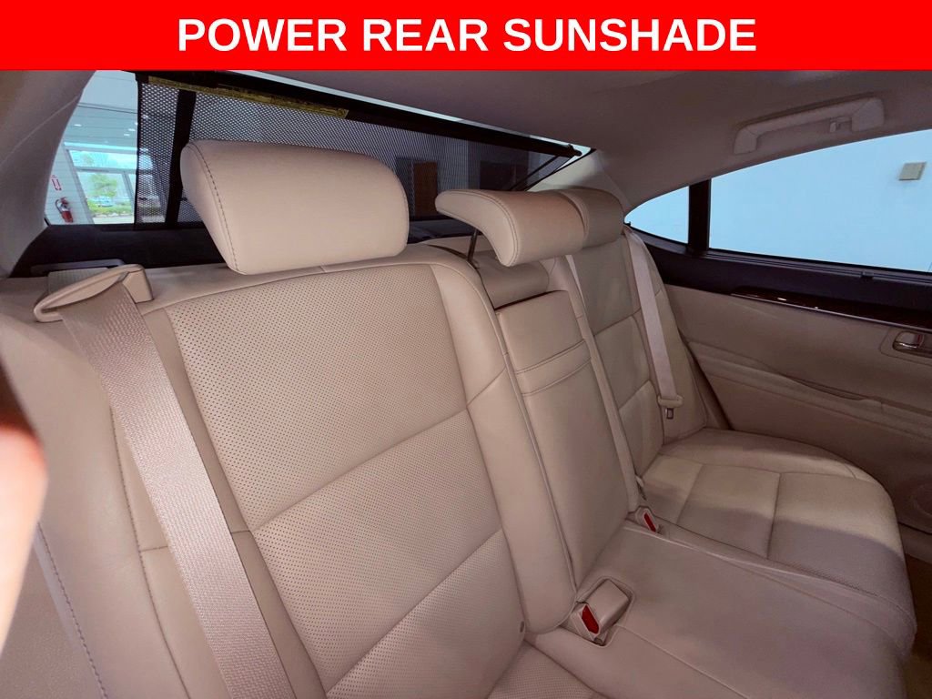 Used 2015 Lexus ES 350 w/ Ultra Luxury Package image 16