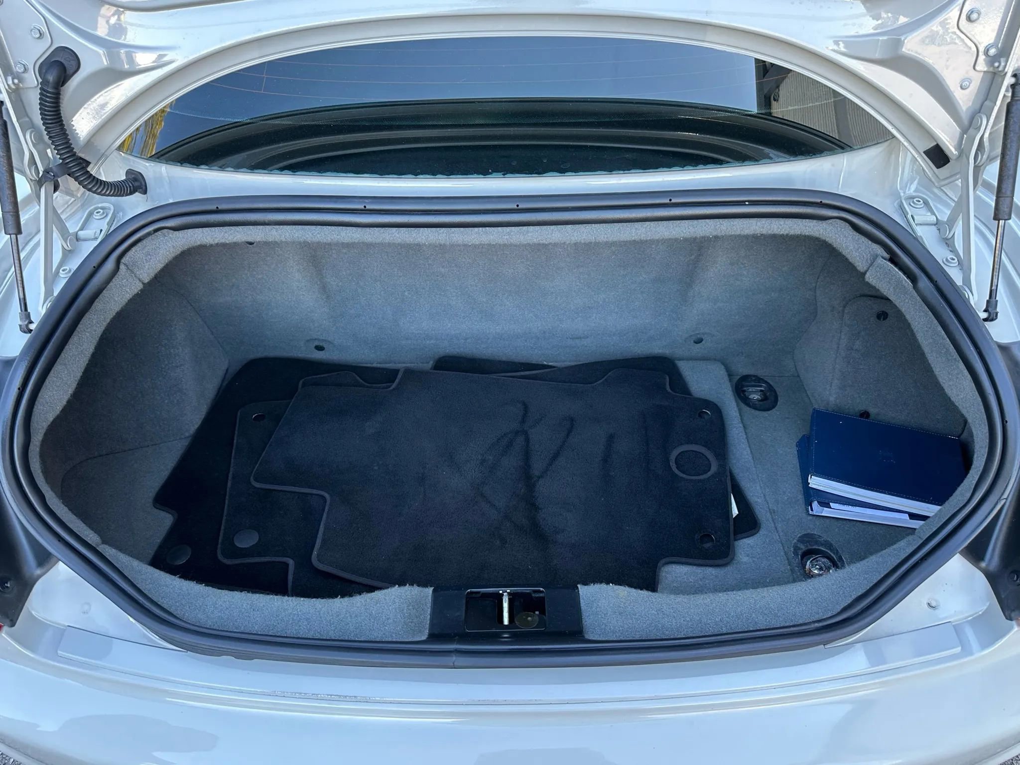 Used 2012 Maserati GranTurismo MC image 25