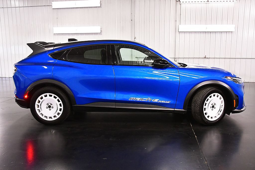Used 2025 Ford Mustang Mach-E GT AWD/4WD image 9