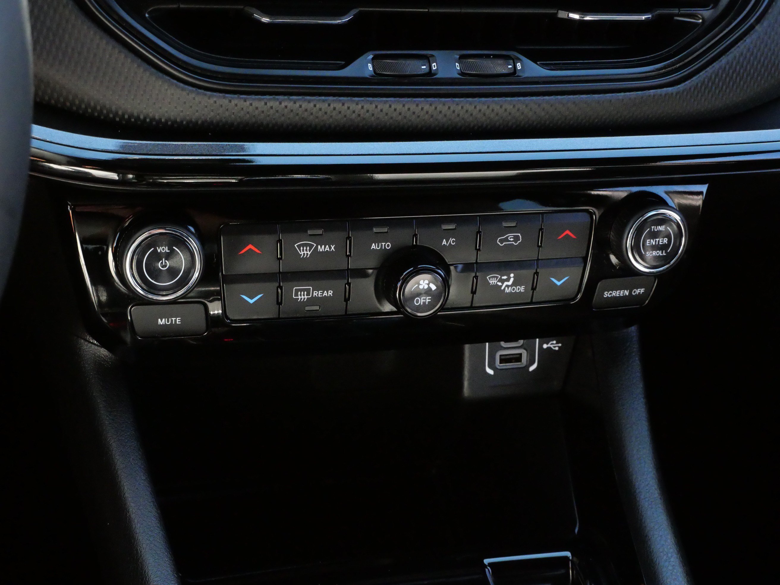 Used 2026 Jeep Compass Limited AWD/4WD image 23