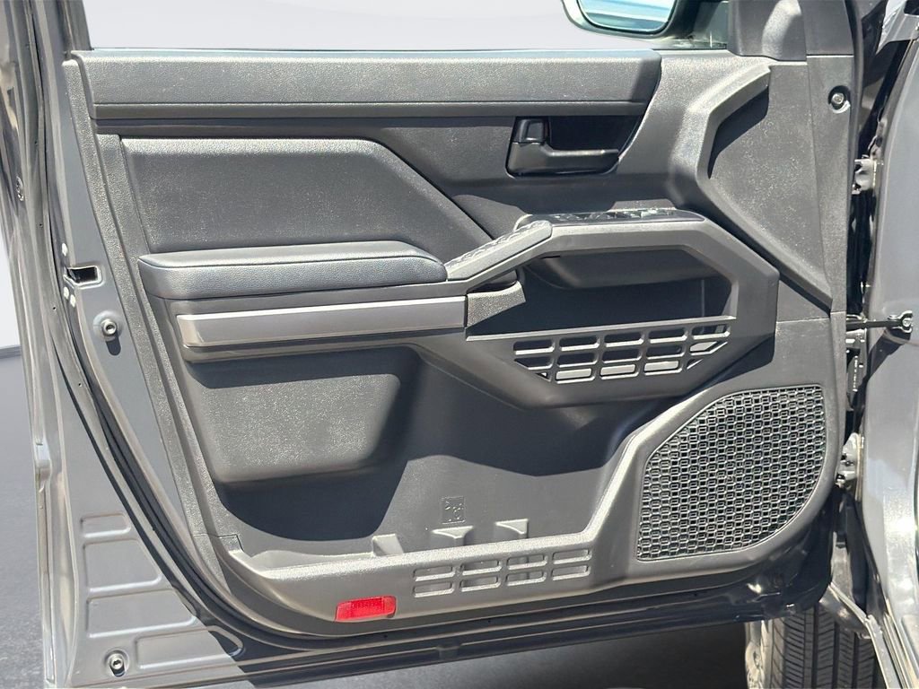 Used 2026 Toyota Tacoma SR5 AWD/4WD image 16