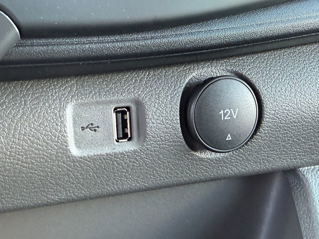 New 2025 Ford Transit 150 Low Roof AWD w/ Load Area Protection Package image 8