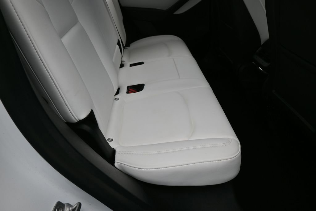 Used 2021 Tesla Model Y Long Range AWD/4WD image 31