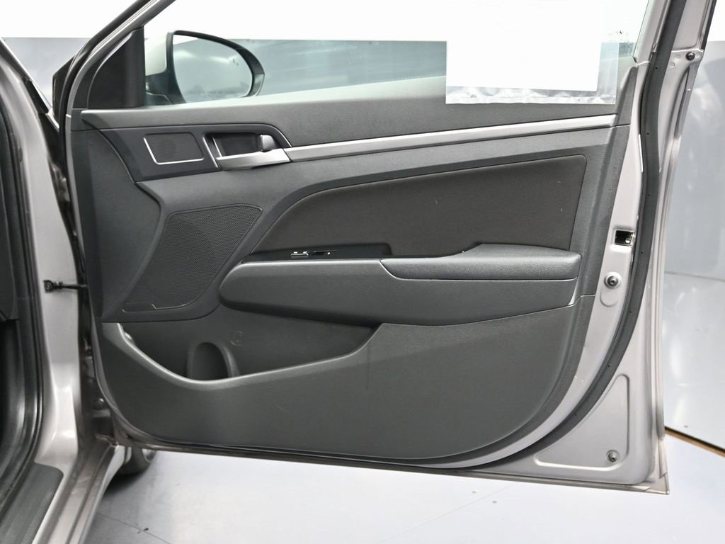 Used 2020 Hyundai Elantra Value Edition w/ Cargo Package (C1) image 37