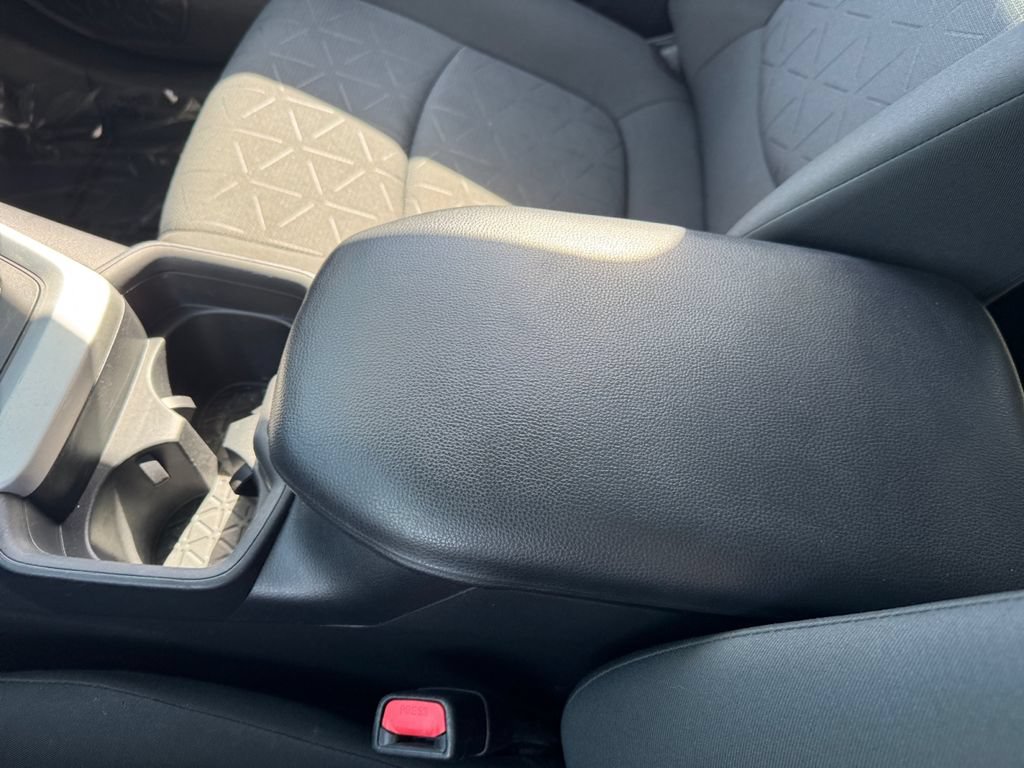 Certified 2020 Toyota RAV4 XLE AWD/4WD image 27