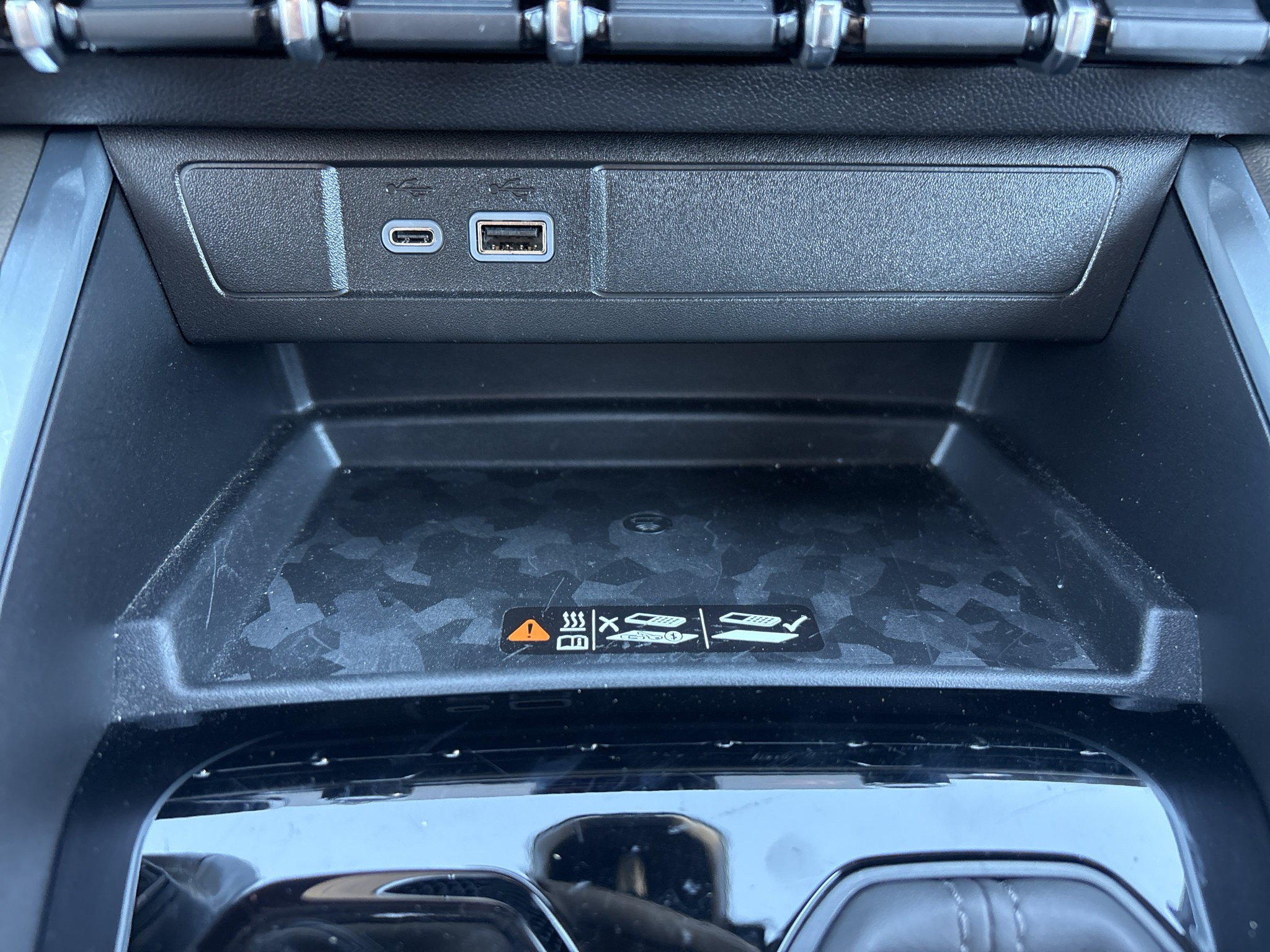 Used 2025 Chevrolet Colorado ZR2 w/ Midnight Edition AWD/4WD image 25