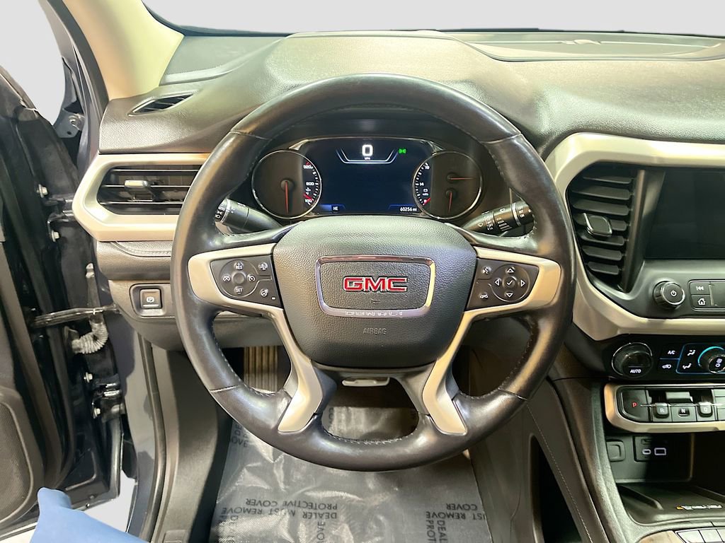 Used 2021 GMC Acadia Denali w/ Denali Technology Package AWD/4WD image 11
