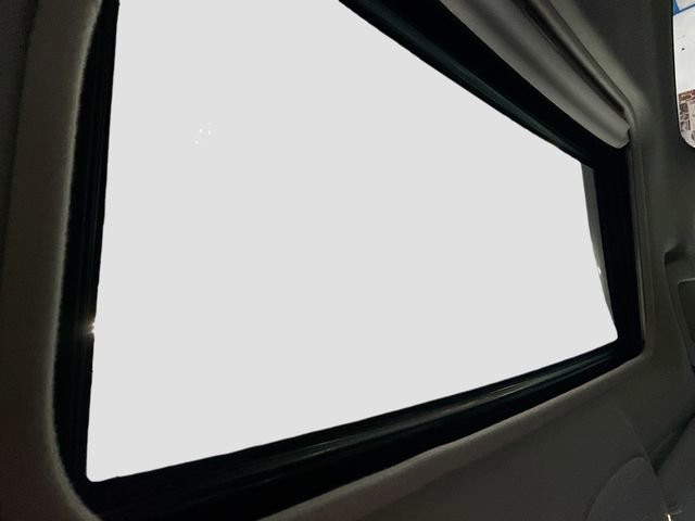 Used 2018 Toyota RAV4 XLE FWD image 21