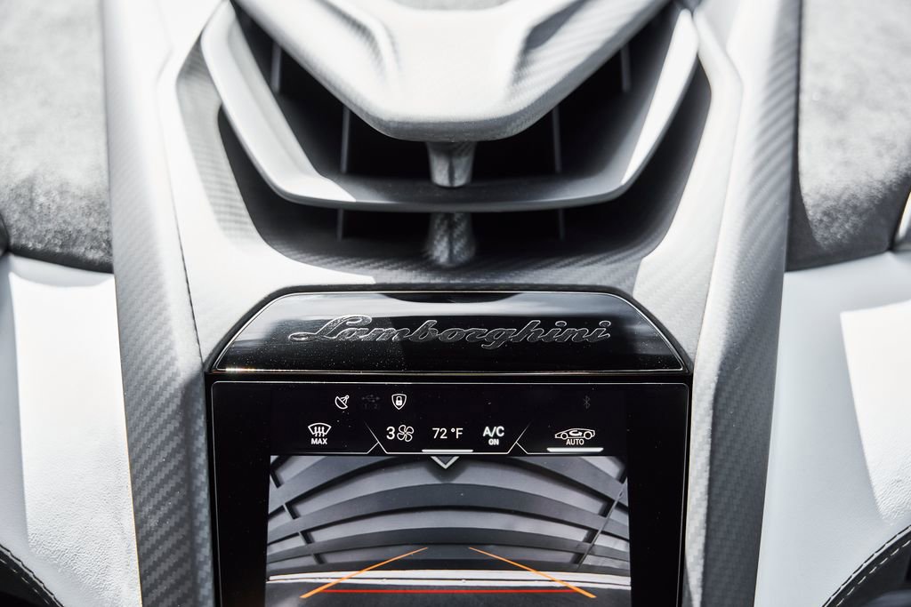 Used 2026 Lamborghini Revuelto AWD/4WD image 70