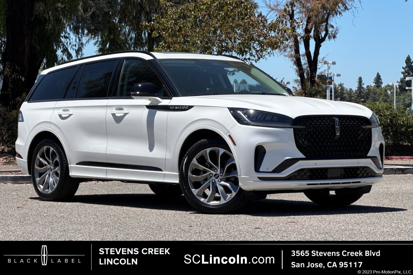 New 2026 Lincoln Aviator 2WD