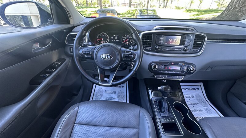 Used 2016 Kia Sorento EX AWD/4WD image 14